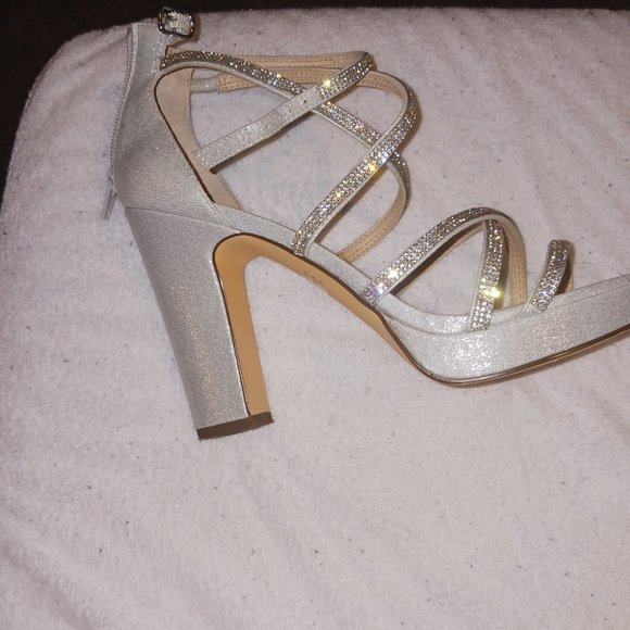 Silver Shoes - Picture 5 of 5